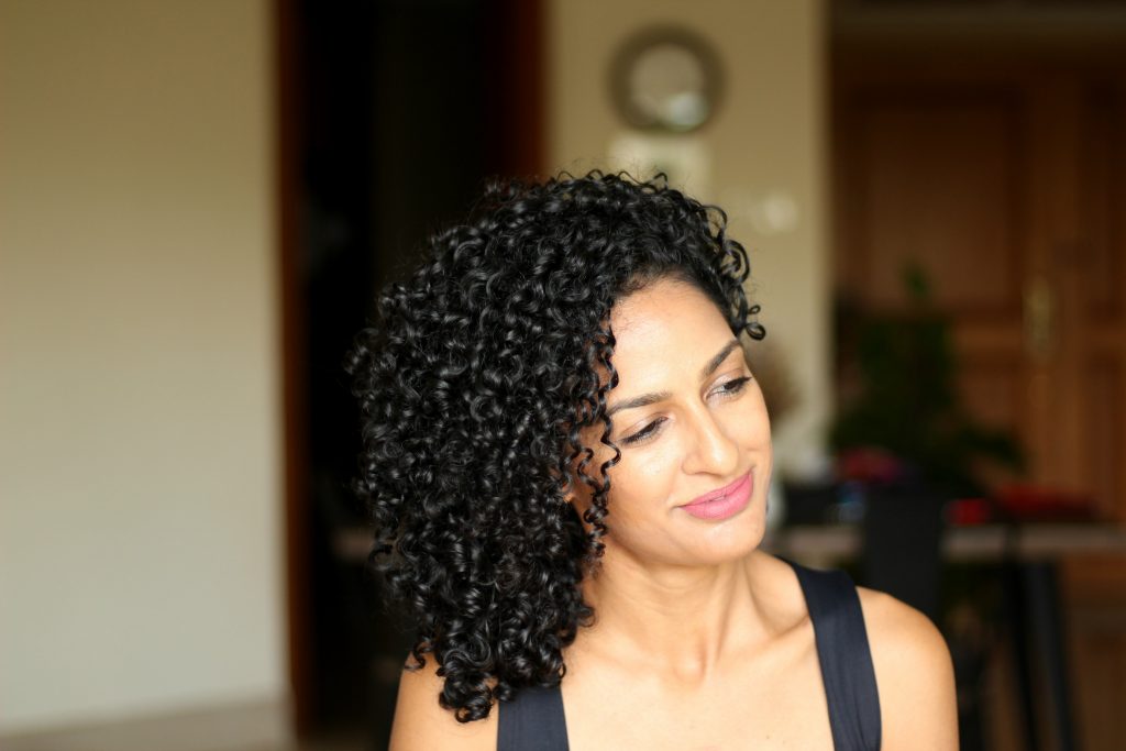 How to define curly hair